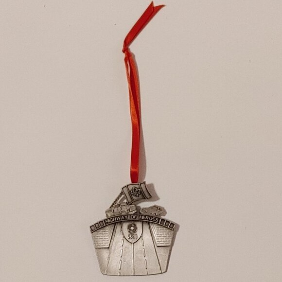 2008 HIGHWAY OF HEROES Ornament Christmas Tree Ninth in a Series Veterans - Picture 3 of 3